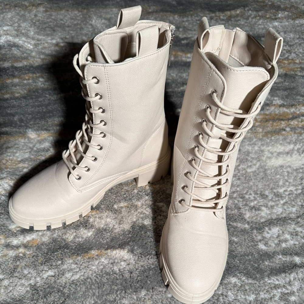 Womens Qupid Neutral Boots